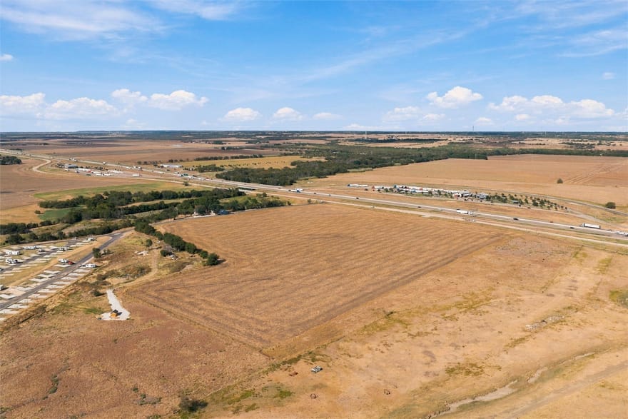 TBD Ih-35, Abbott, Texas
