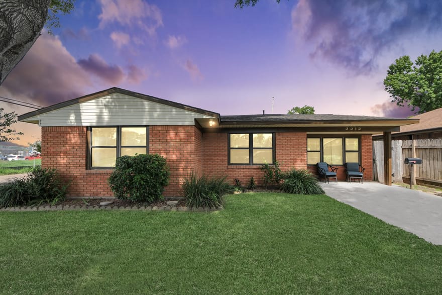 2212 Raspberry Lane, Pasadena, Texas