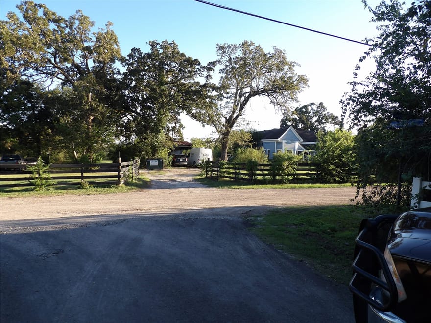 6576 Carrell Street, Shiro, Texas