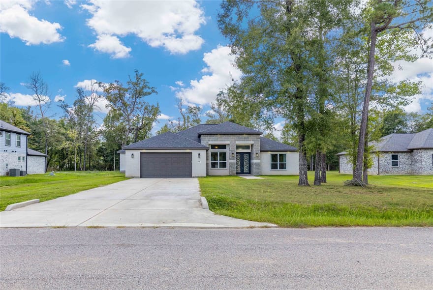 798 Road 6609, Dayton, Texas