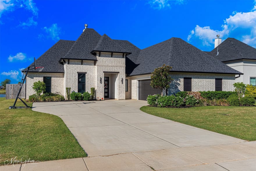 926 Chisolm Trail, Bossier City, Louisiana