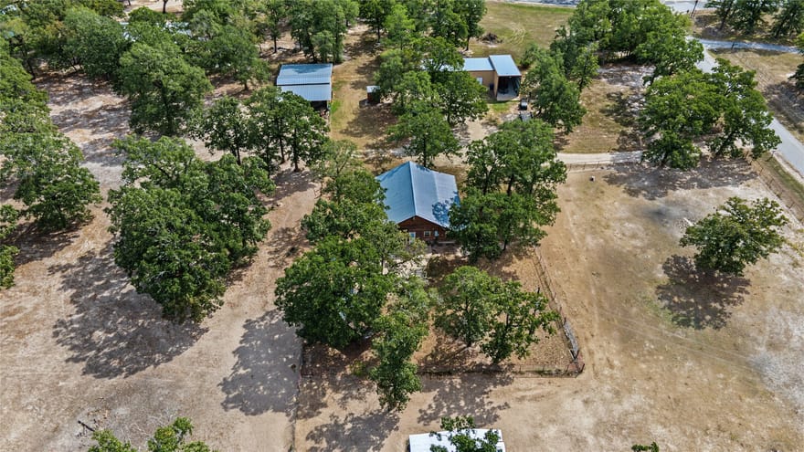 6 Pinedale Subdivision Road, Huntsville, Texas