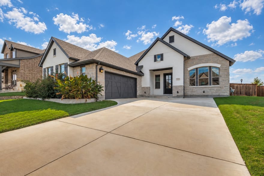 1304 Brandenburg Street, Mansfield, Texas