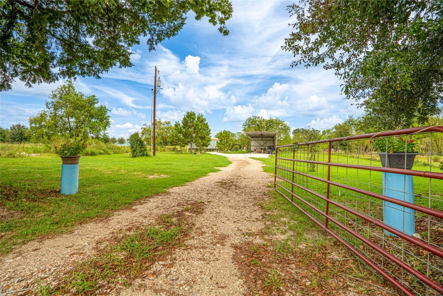 1246 County Road 676, Dayton, Texas