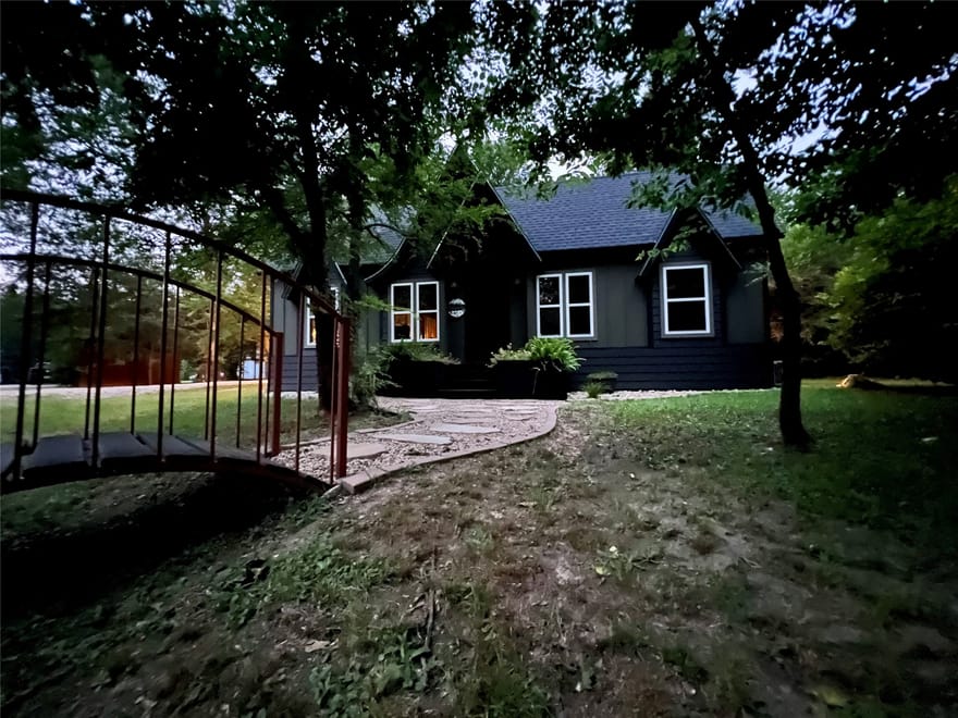 6306 Vz County Road 2120, Wills Point, Texas