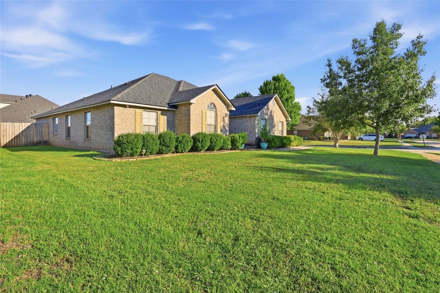 2302 Tallgrass Circle, Bossier City, Louisiana