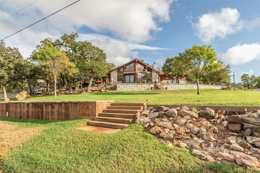 172 Cheyenne Drive, Nocona, Texas
