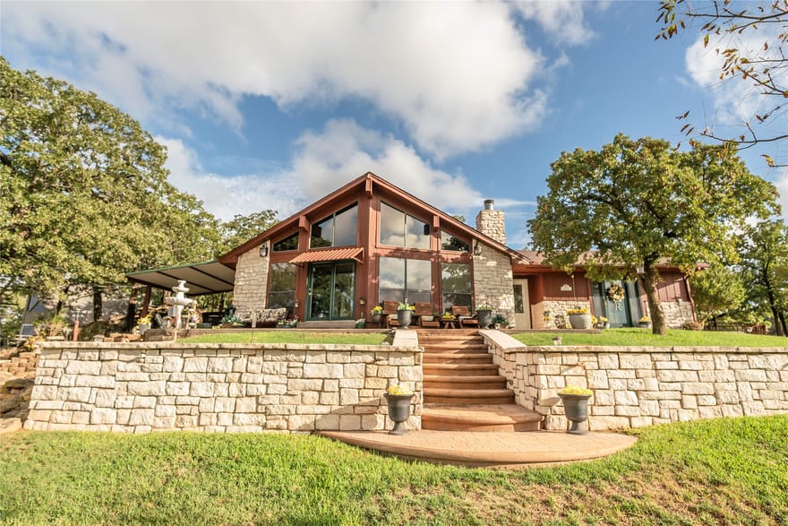 172 Cheyenne Drive, Nocona, Texas