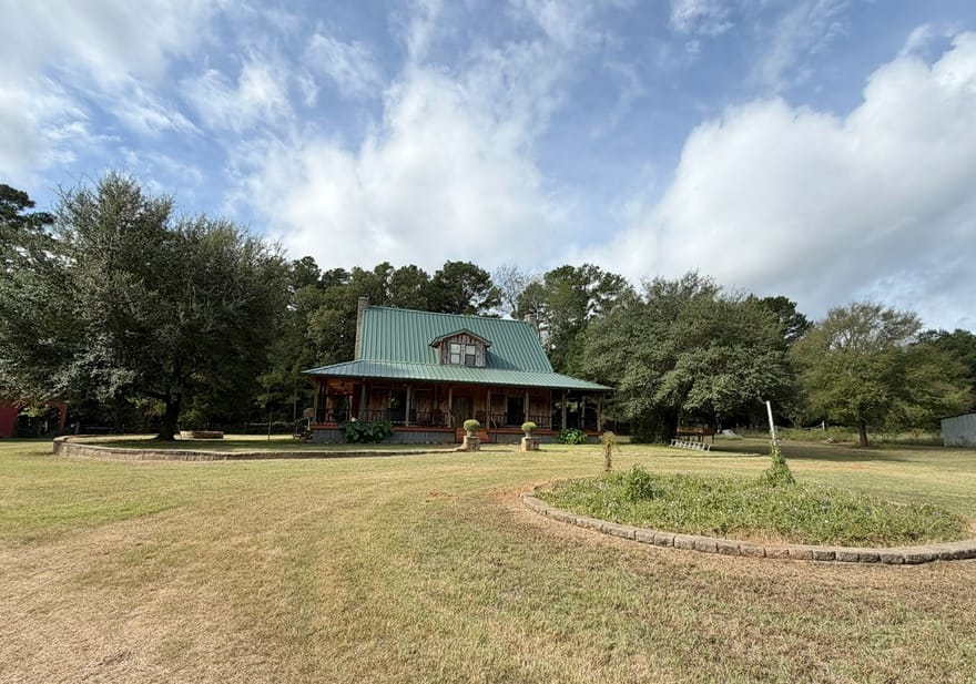 408 County Road 1585, Grapeland, Texas
