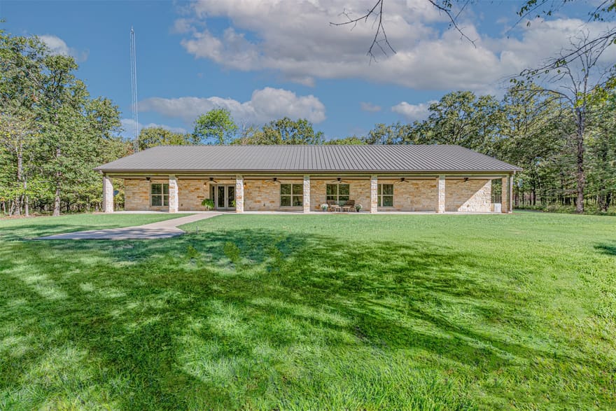 592 Rs County Road 1151, Emory, Texas