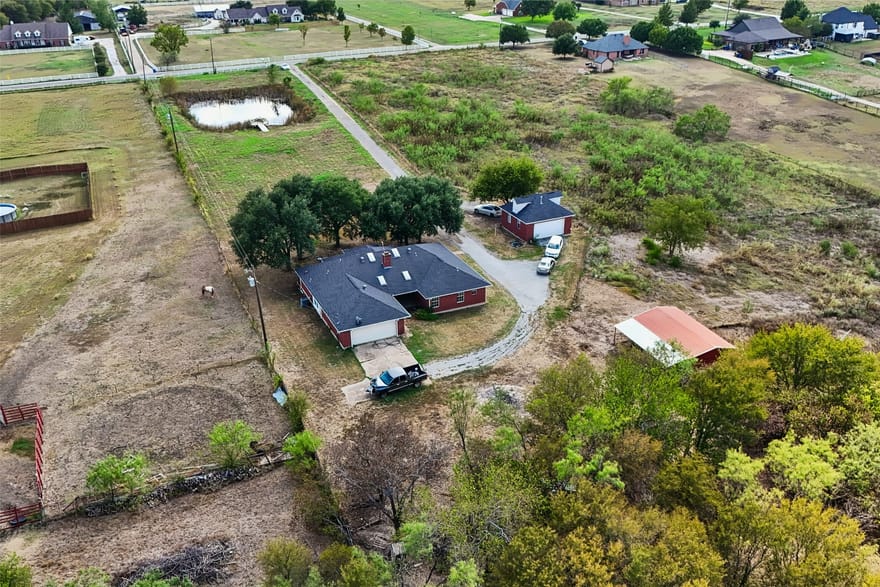 14529 County Road 511, Venus, Texas