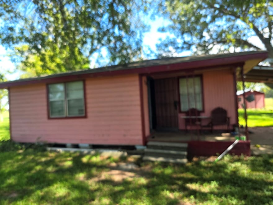 1947 County Road 257, Egypt, Texas