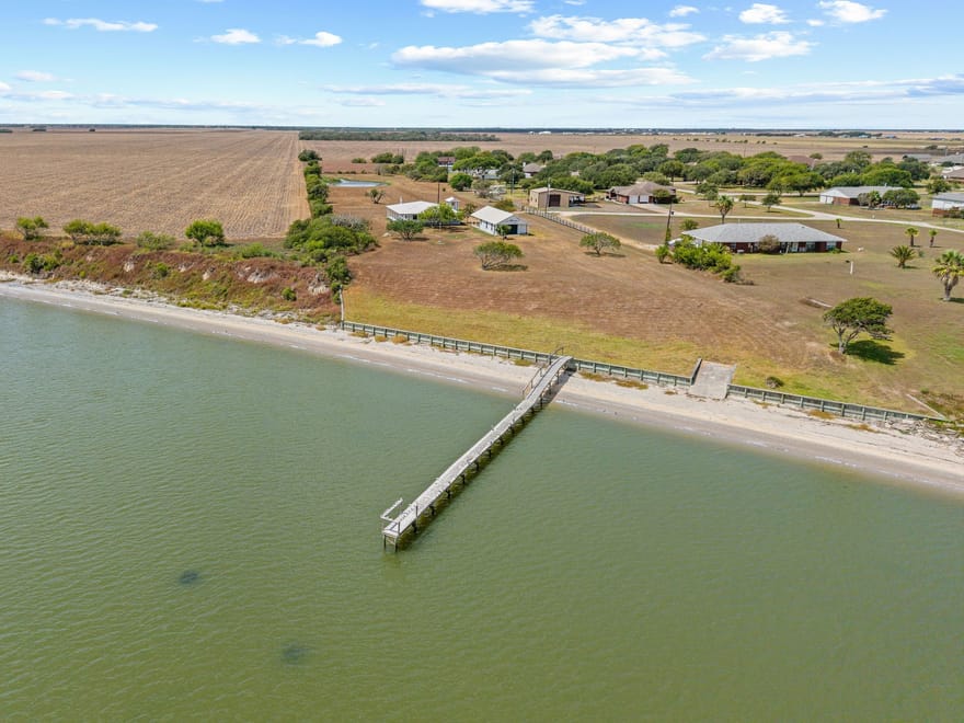 96 E Meadowlark Drive, Port Lavaca, Texas
