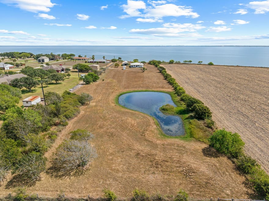 96 E Meadowlark Drive, Port Lavaca, Texas