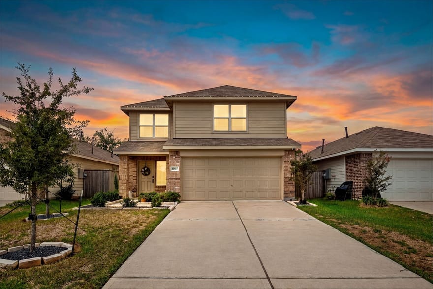 17811 Pemswood Drive, Hockley, Texas