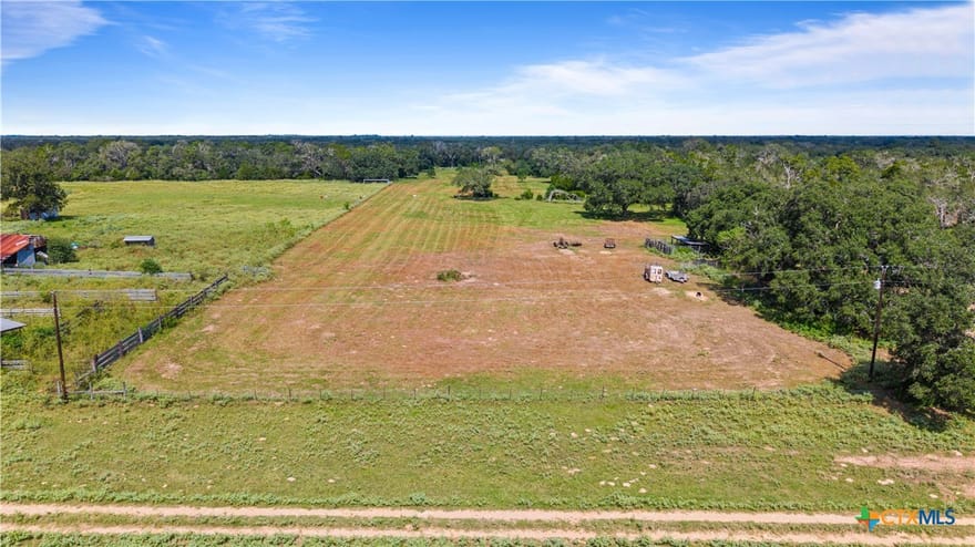 442 County Road 16d, Hallettsville, Texas