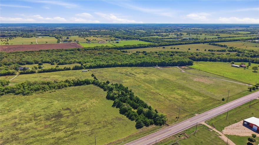 13393 Us Highway 69, Bells, Texas