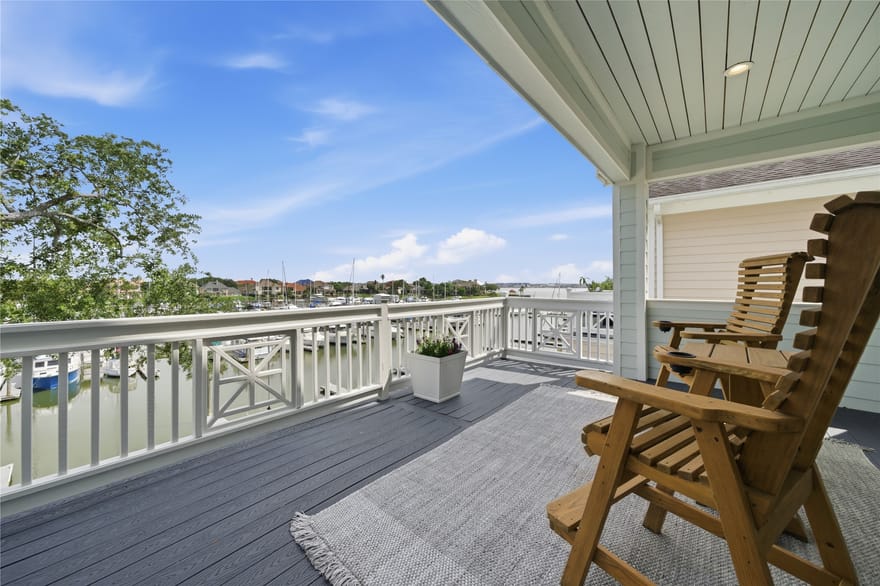 2174 Marina Way, Kemah, Texas
