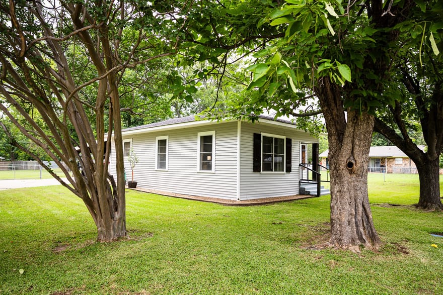 508 Fleming St., Mount Vernon, Texas