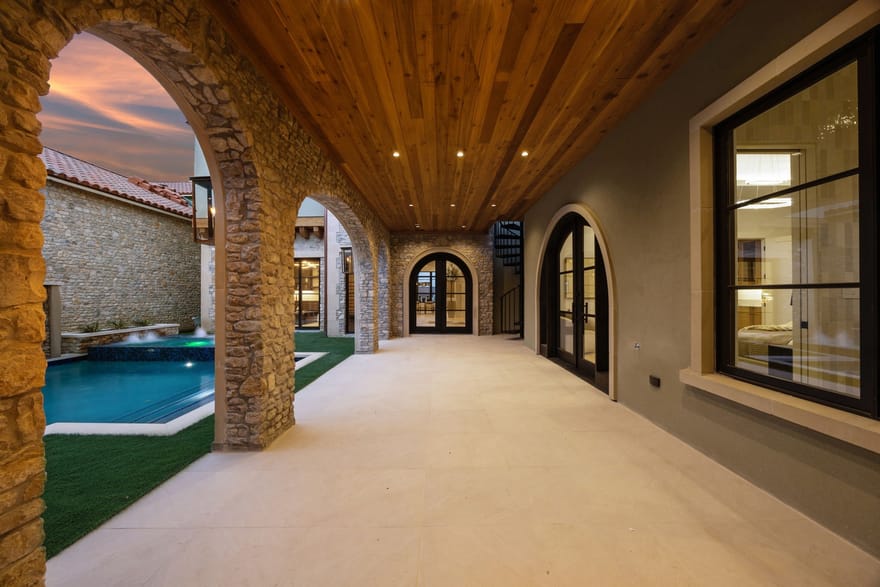 36 Cardona Drive, Westlake, Texas