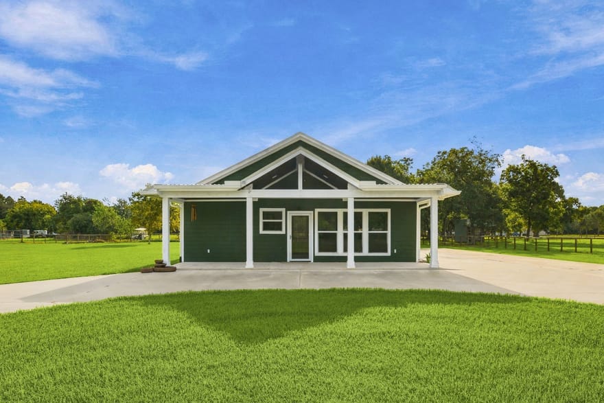 2627 Avenue L, Santa Fe, Texas