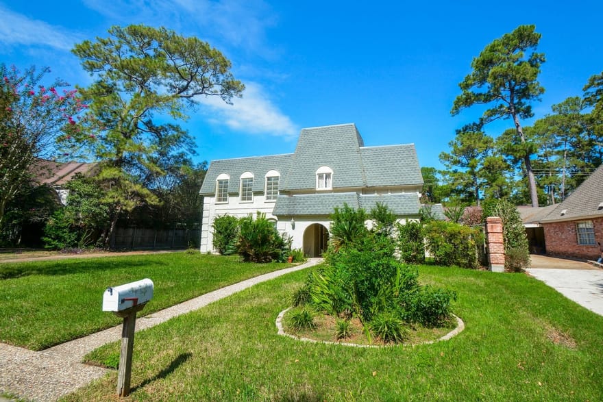 5422 Foresthaven Drive, Houston, Texas