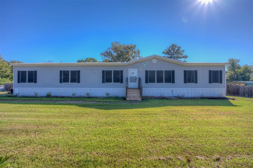 196 Black Oak Drive, Stonewall, Louisiana