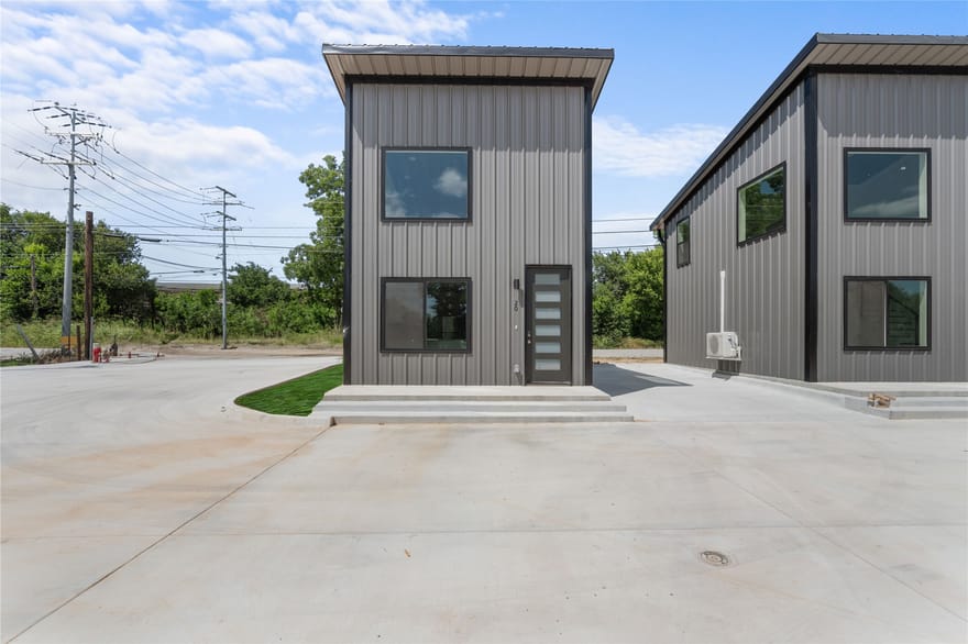 802 Old Wise Road, Bowie, Texas