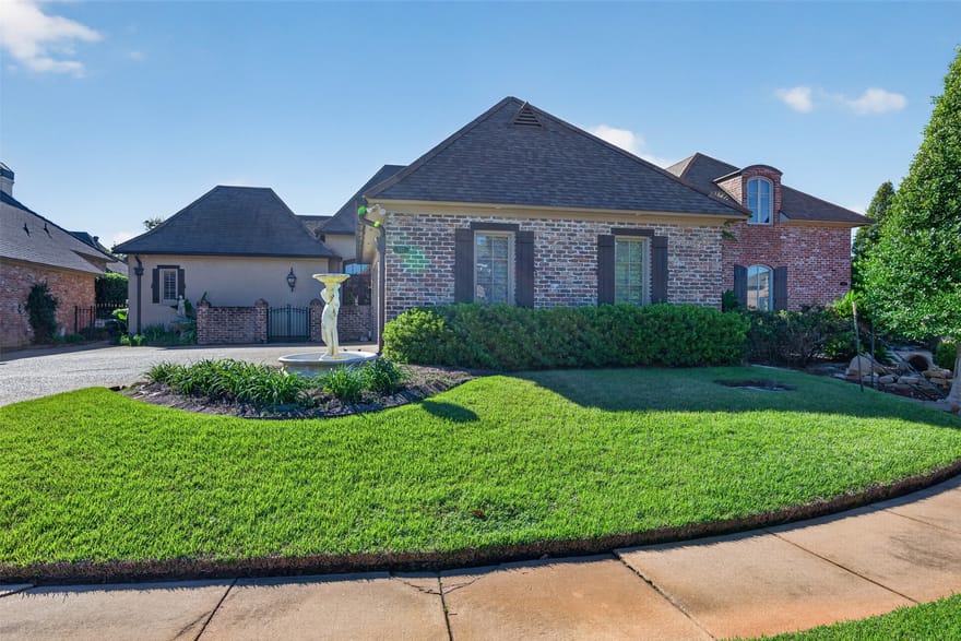103 Calais Court, Bossier City, Louisiana