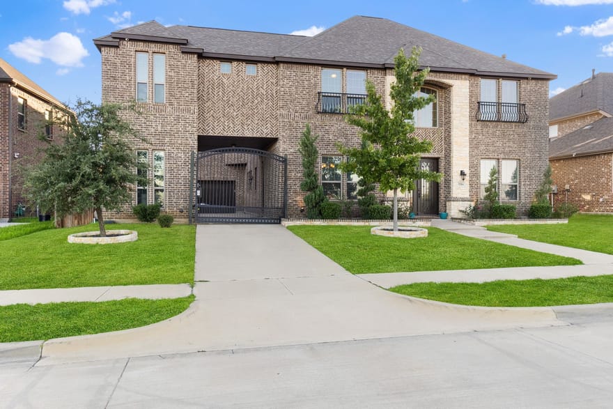 3204 Chambley Lane, Mansfield, Texas