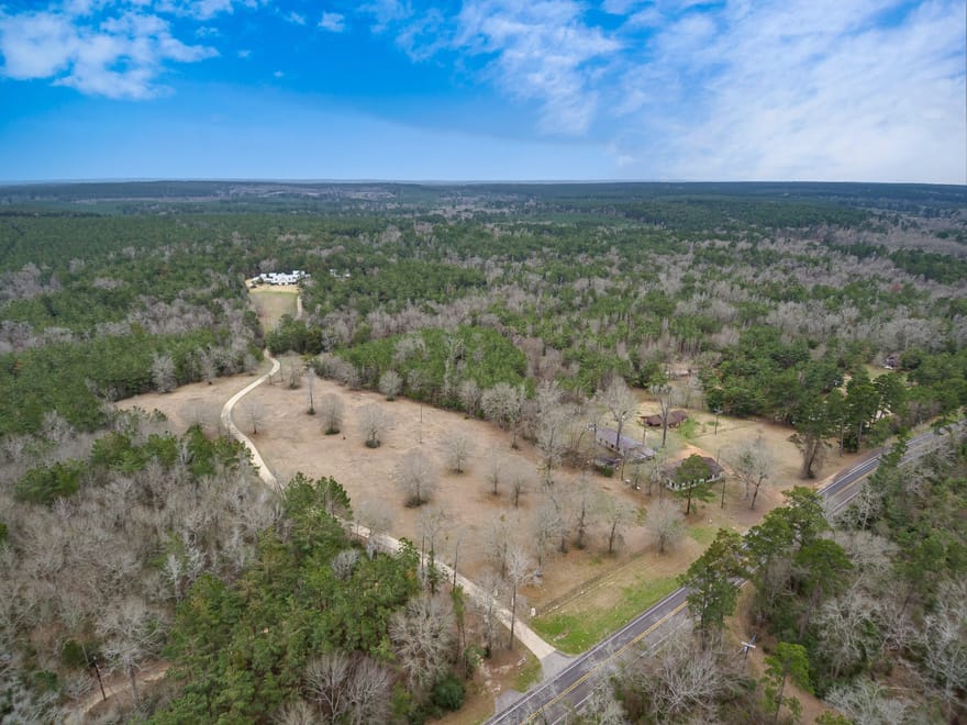 17042 State Highway 21, Grapeland, Texas