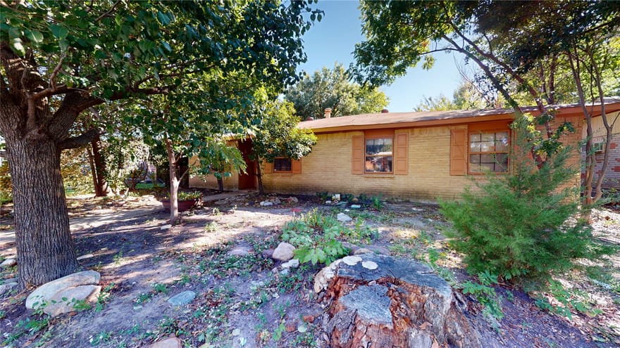 3214 Kenwood Drive, Rowlett, Texas