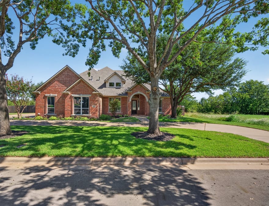 1601 Bent Creek Drive, Cleburne, Texas