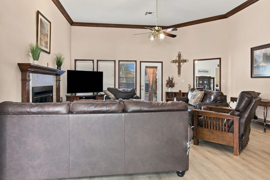 1607 N Park Drive, Bowie, Texas