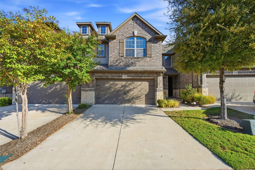 2725 Starburst Drive, Little Elm, Texas