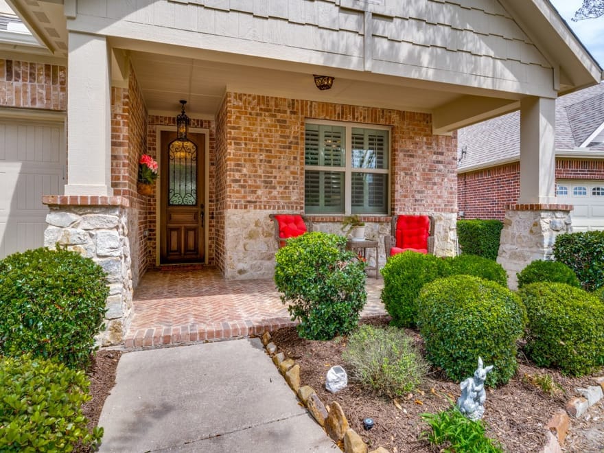 1220 Isabella Lane, Savannah, Texas