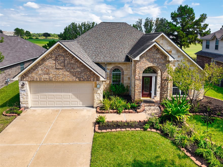 10010 Red Mesa Drive, Houston, Texas
