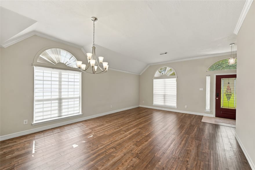 10010 Red Mesa Drive, Houston, Texas
