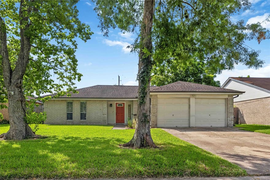 5427 Timpani Drive, Friendswood, Texas