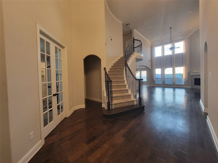 112 St Elias Drive, Burleson, Texas