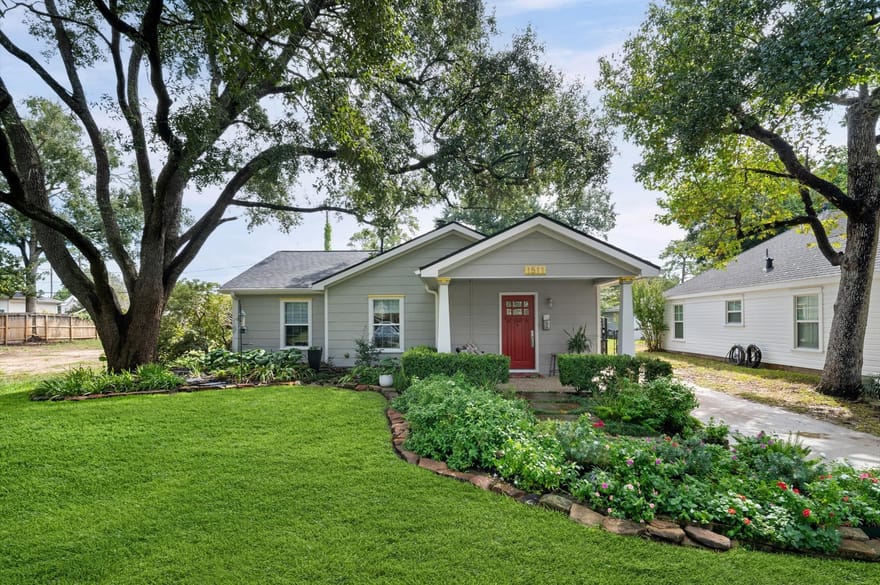 1511 Sue Barnett Drive, Houston, Texas