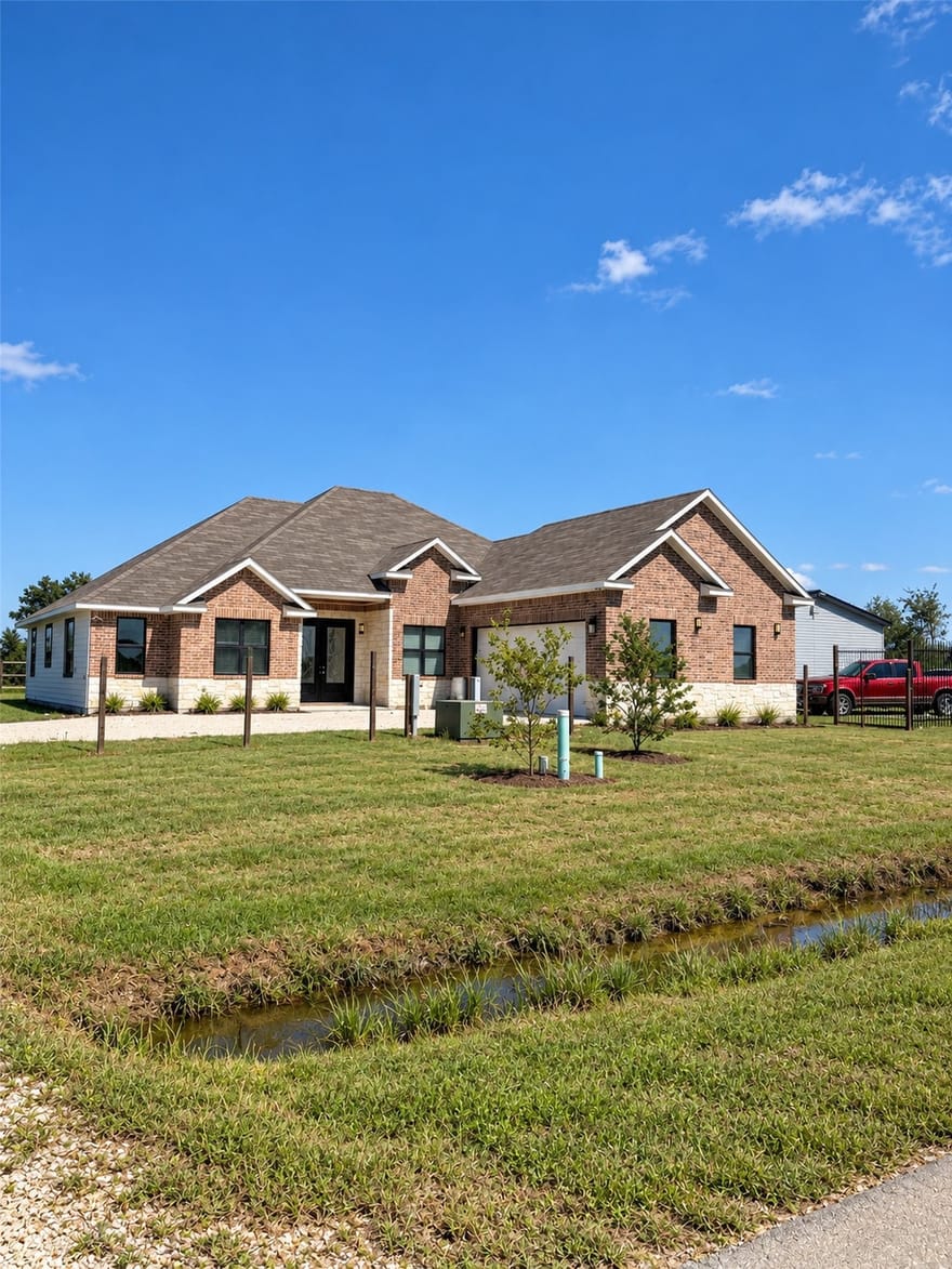 1323 Road 5723, Cleveland, Texas