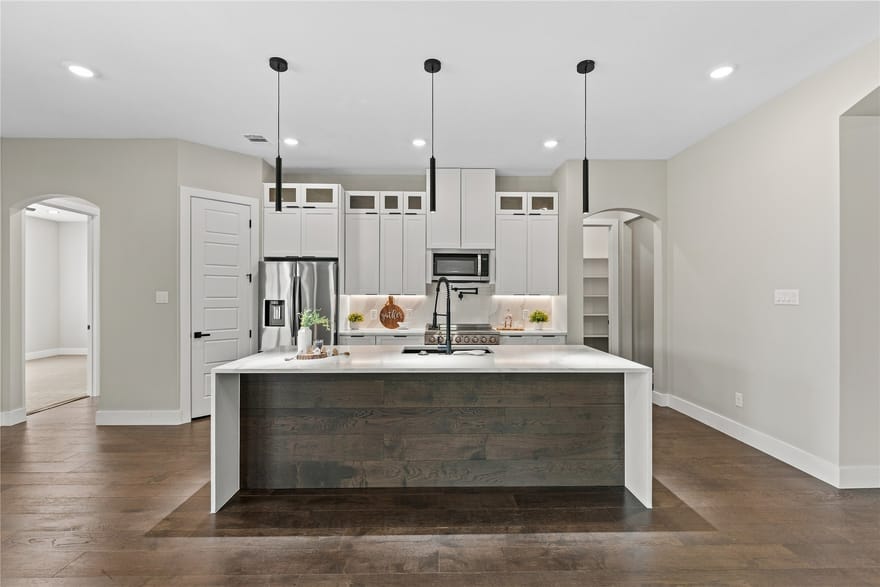 38093 Misty Ridge Drive, Whitney, Texas