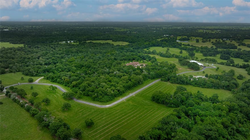 40693 Center Hill Road, Hempstead, Texas