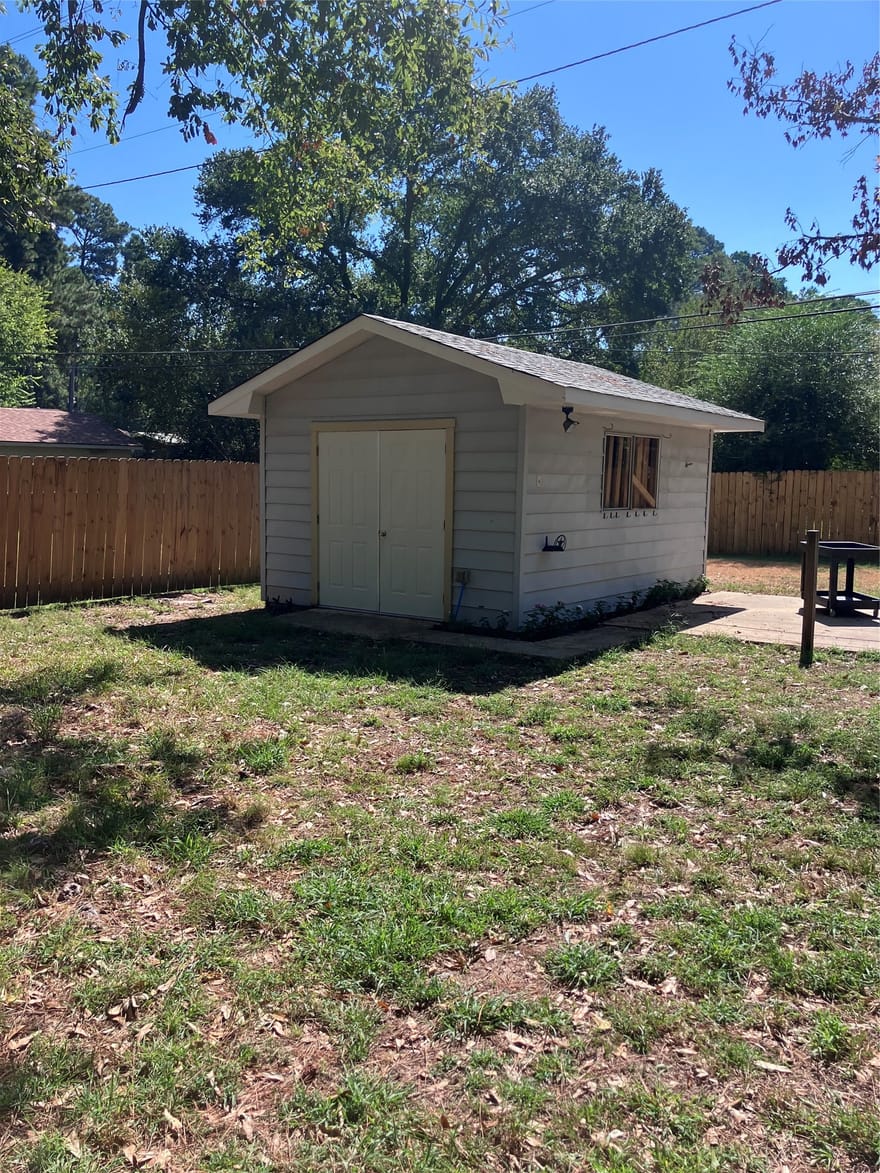 3327 Warwick Drive, Shreveport, Louisiana