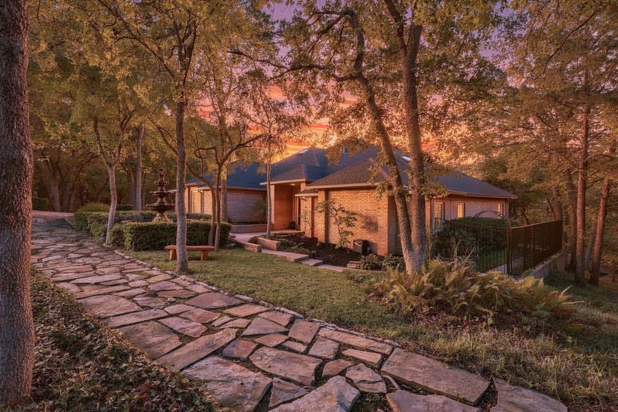 2119 N Fielder Road, Arlington, Texas