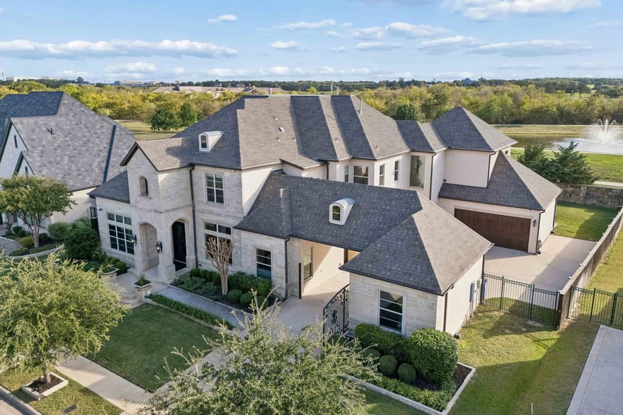 917 Lake Carillon Lane, Southlake, Texas