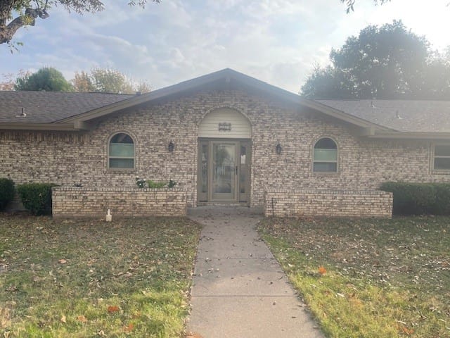 315 S Baker Street, Granbury, Texas