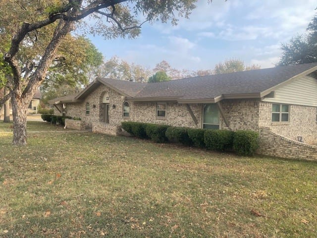 315 S Baker Street, Granbury, Texas
