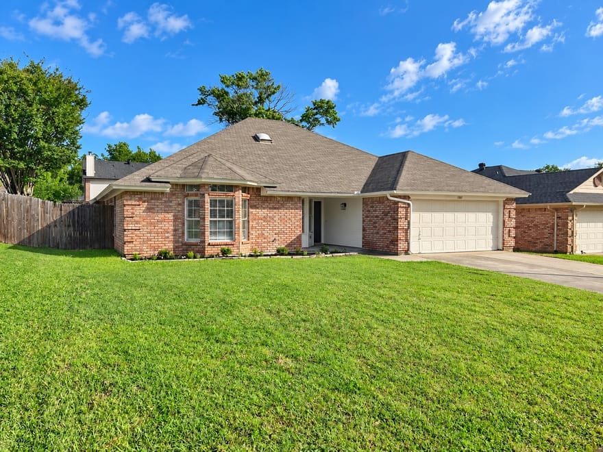 1507 Lincoln Drive, Mansfield, Texas